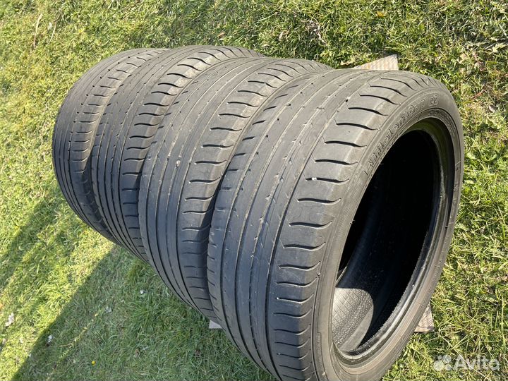 Goodyear EfficientGrip 215/50 R17
