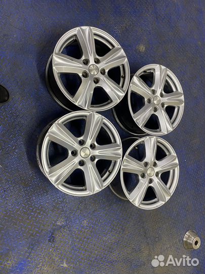 4/114.3 60.0 комплект