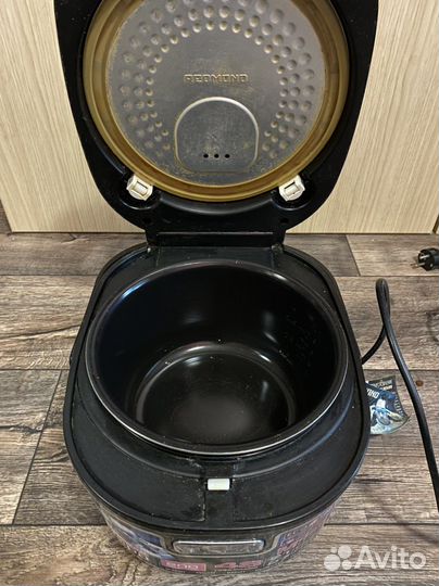 Мультиварка redmond