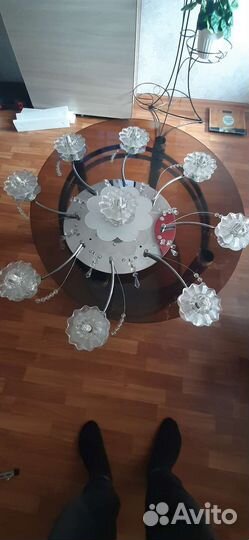 Люстра б/у с пультом и со светодиодными лампочками