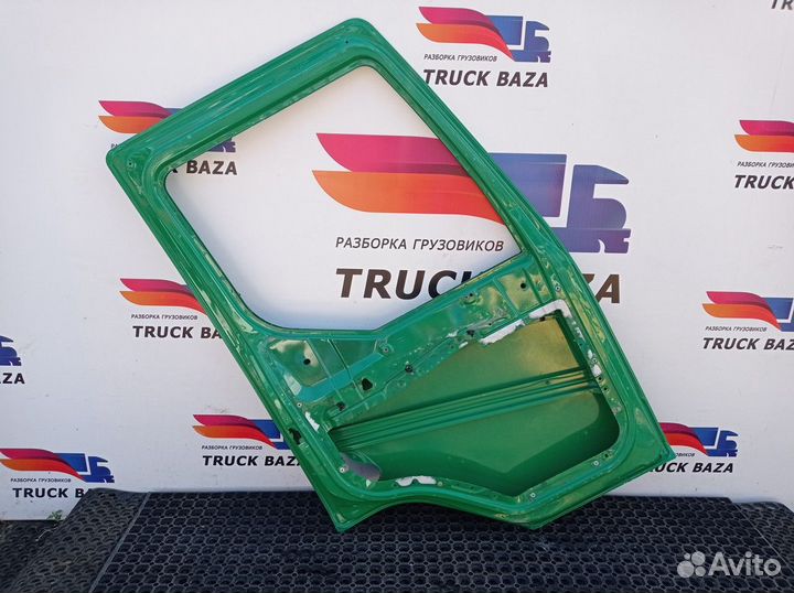 Дверь левая Renault Premium