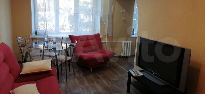 2-к. квартира, 43 м², 2/5 эт.