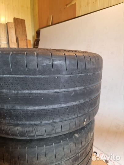 Michelin Pilot Super Sport 325/30 R21