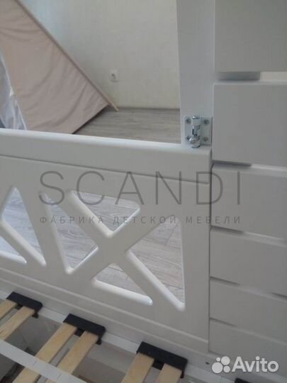 Детская кроватка