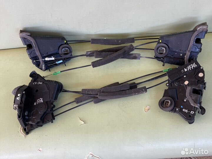 Lexus GS 300 Замок двери