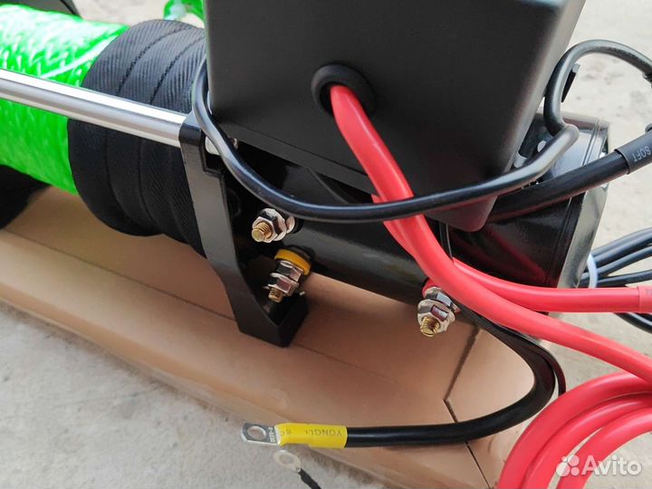 Лебедка 12000 с синтетическим тросом