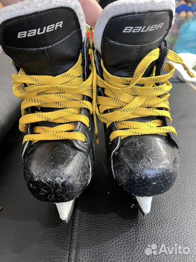 Хоккейные коньки bauer
