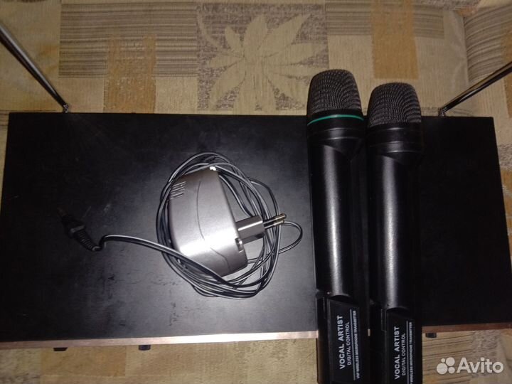 Invotone WM210 - Радиосистема VHF 220-270мГц