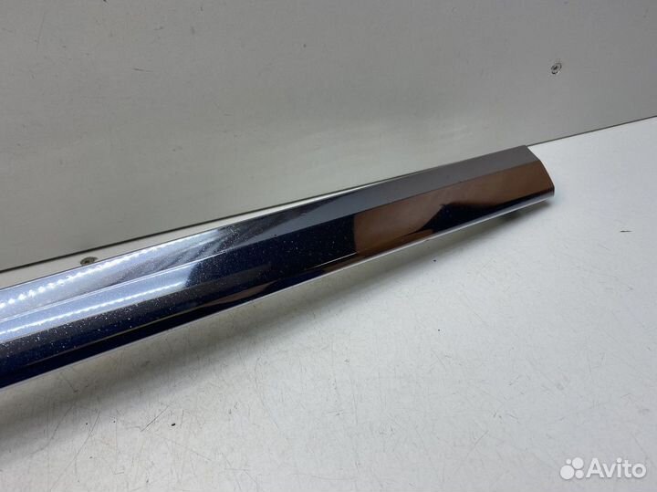 Молдинг переднего бампера левый Volkswagen Touareg