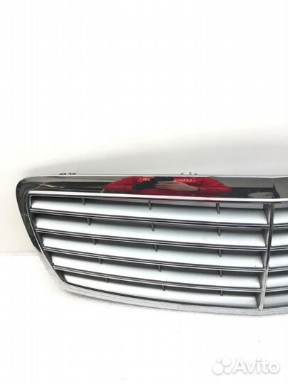 Решетка радиатора Mercedes-Benz E-Class W211 M112