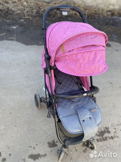 Прогулочная коляска