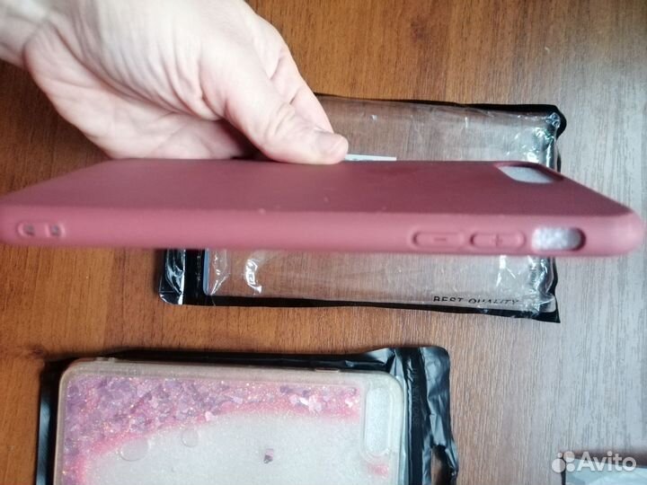 Чехлы на телефон