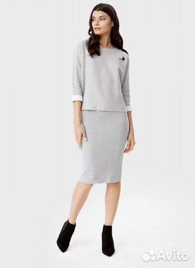 Костюм женский XS ostin