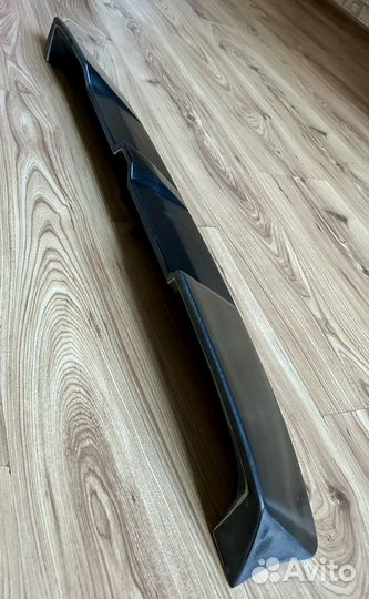 Спойлер на Ниву Тревел