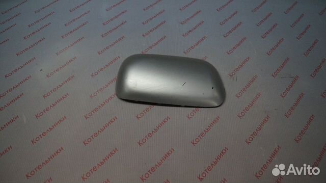 Nissan 96335-2F000 Накладка зеркала правого