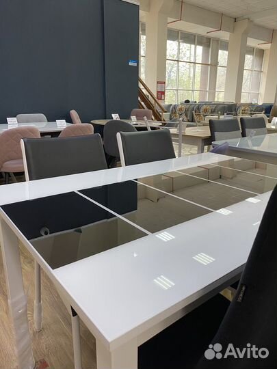 Кухонный стол