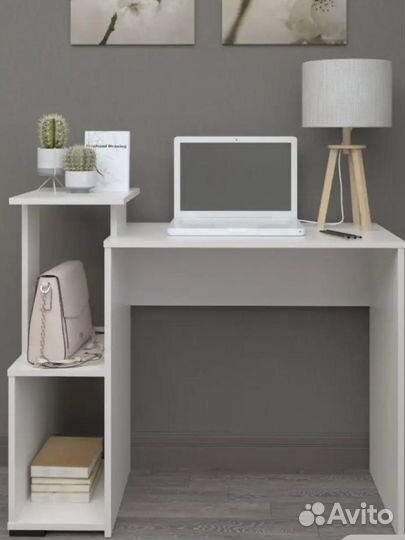 Письменный стол IKEA белый