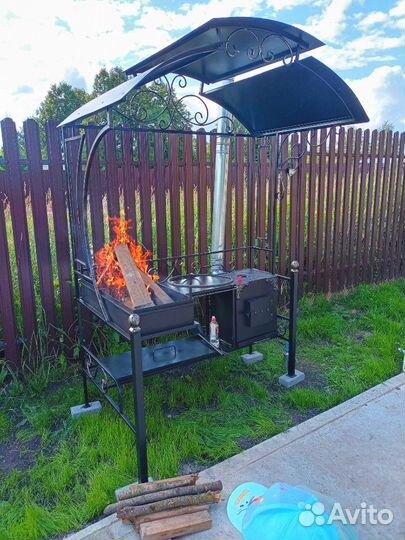 Мангал кованый с крышей