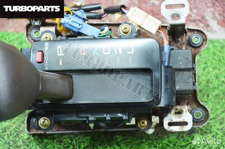 Селектор АКПП Toyota Mark 2 GX90 1GFE