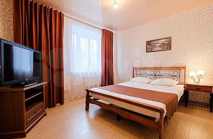 2-к. квартира, 60 м², 1/10 эт.