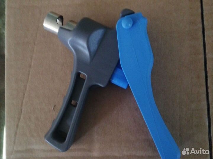 Дырокол для LFT лайфлет