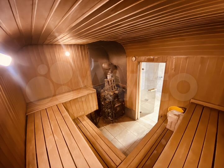 Коттедж 255 м² на участке 30 сот.