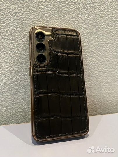 Силиконовый чехол на iPhone и смартфон