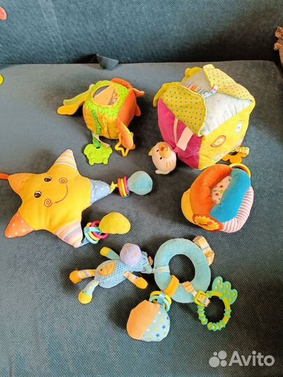 Игрушки для малышей пакетом