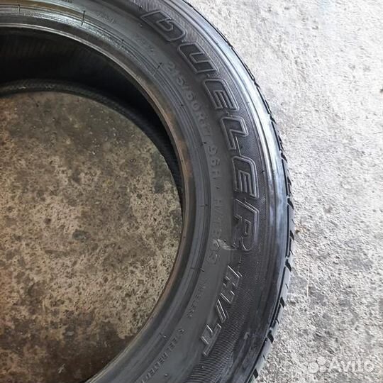 Bridgestone Dueler H/T 215/60 R17