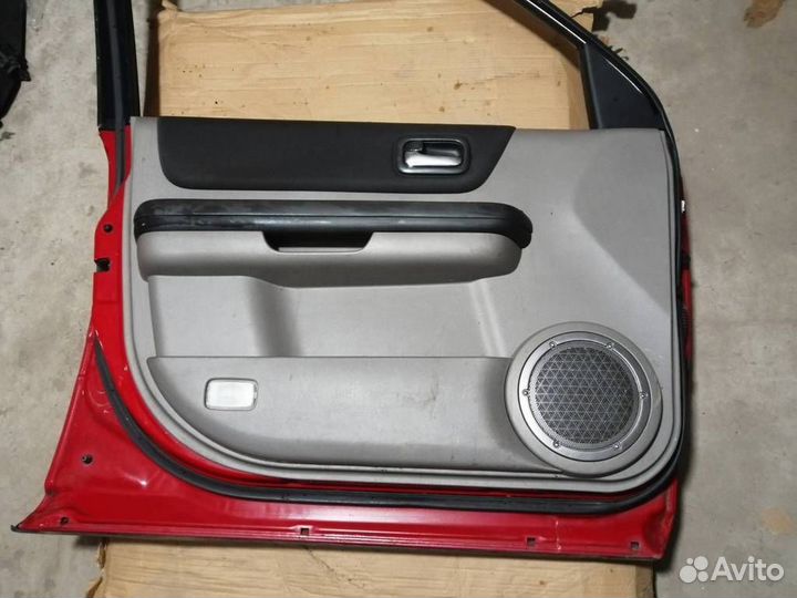 Дверь передняя левая Nissan X-Trail (T30) 2001-20