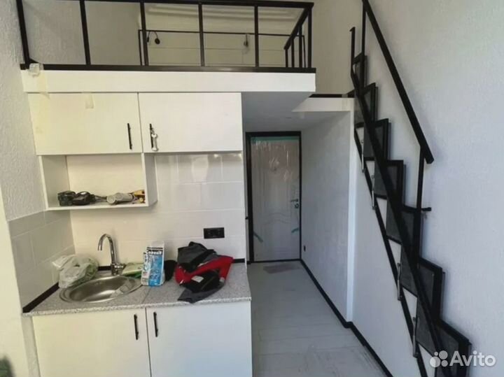 Лестница в студию