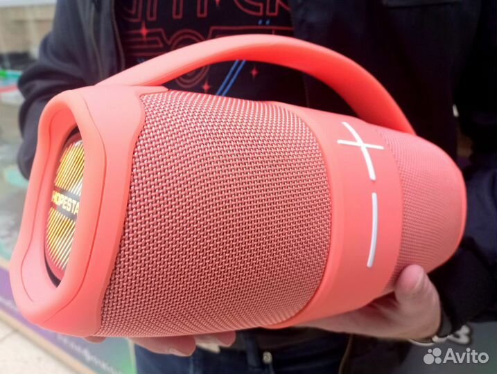 Портативная акустическая колонка