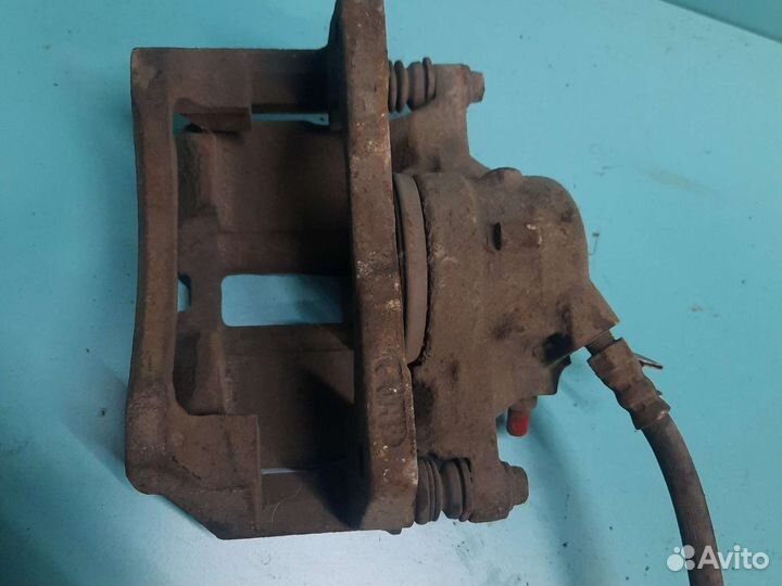 Суппорт передний правый chery tiggo t11