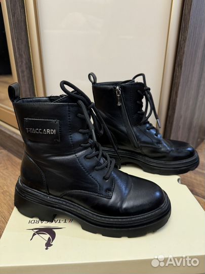 Ботинки демисезонные для девочки 32 размер б/у