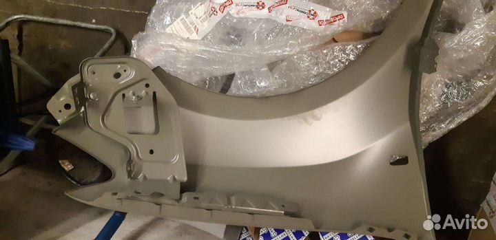 Крыло рено логан фаза 2