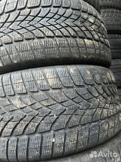 Dunlop SP Winter Sport 4D 265/45 R20 и 295/40 R20 104V
