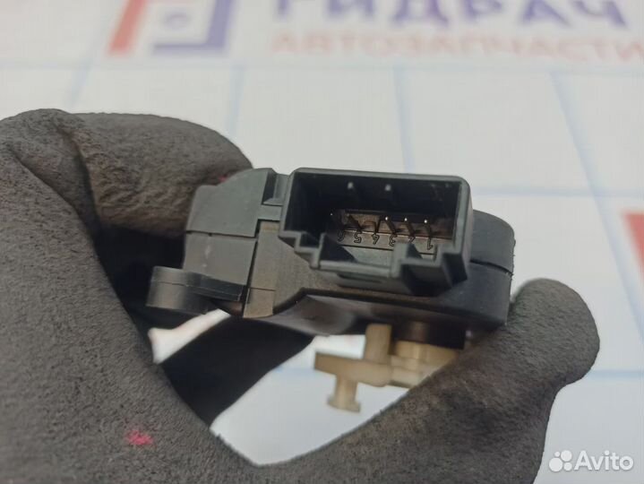 Моторчик заслонки отопителя Volkswagen Golf Plus (Mk5) 3C1907511F