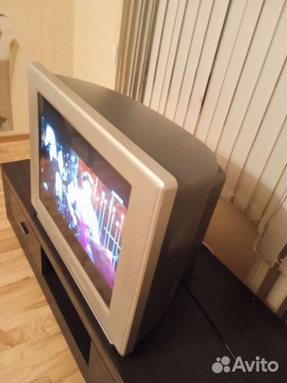 Продам телевизор Philips