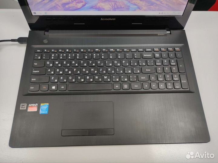 Шустрый Lenovo на i5-5200U 8Gb озу Radeon M330 2Gb