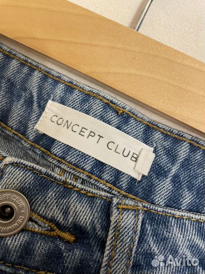 Джинсы женские