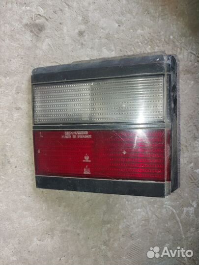 Фонарь задний левый Volkswagen Passat B3 универсал