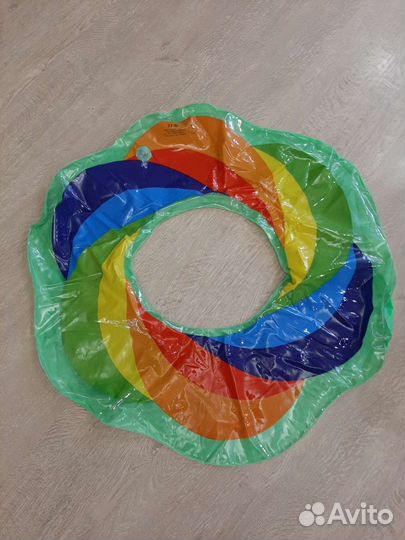Круг для плавания почти новый 83см