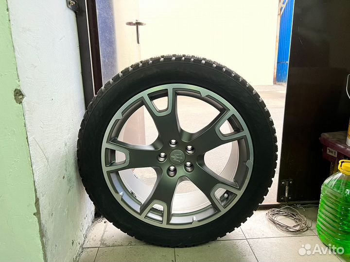 Комплект зимних колес R20