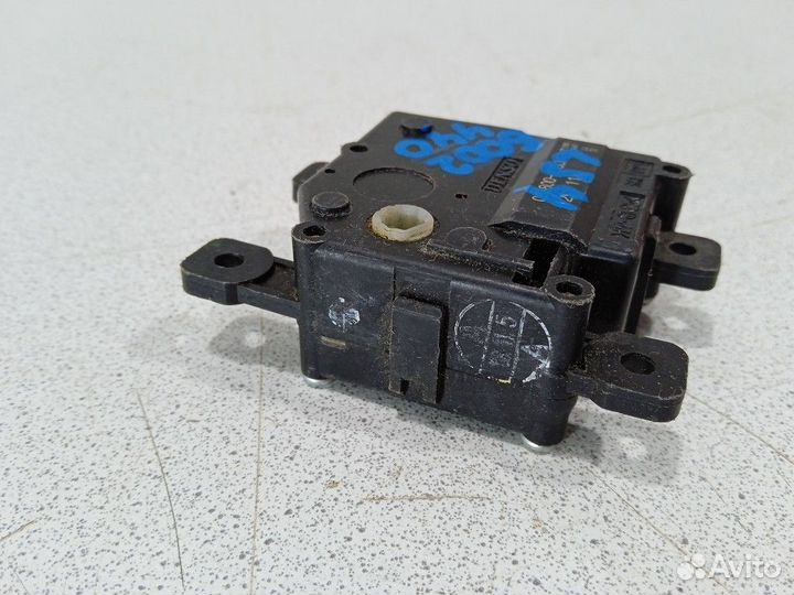 Моторчик заслонки печки 0638001030