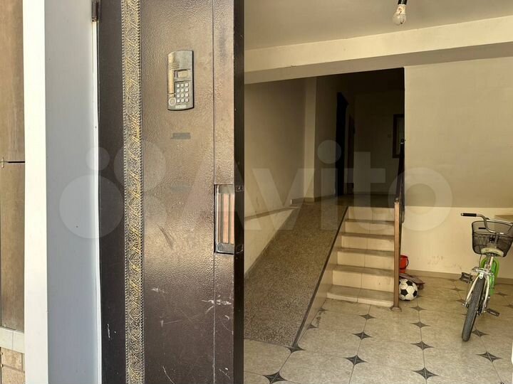 2-к. квартира, 60 м², 4/7 эт.