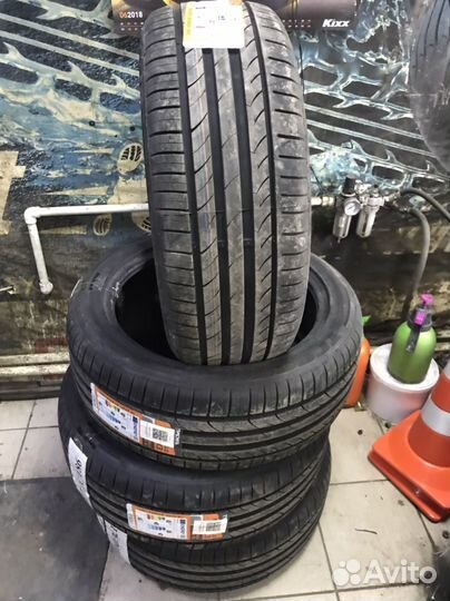 Tracmax X-Privilo TX3 245/45 R19 102