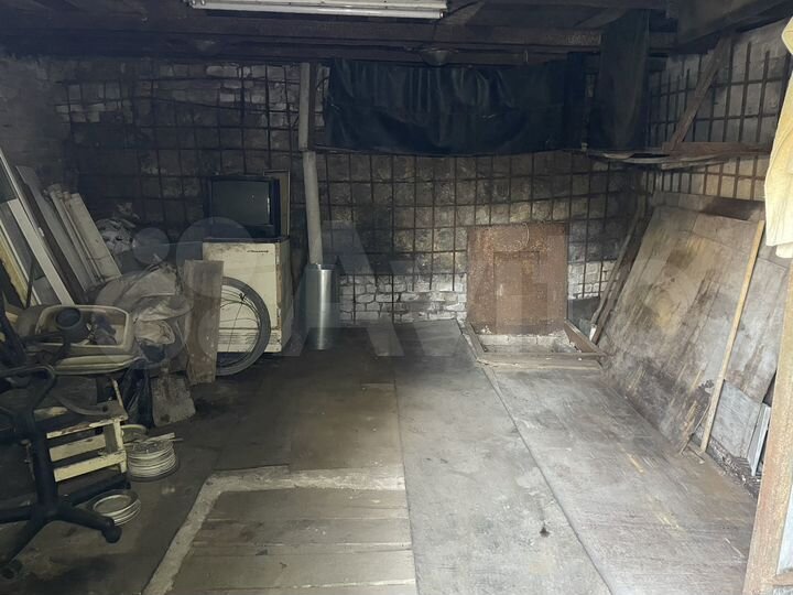 Гараж, > 30 м²