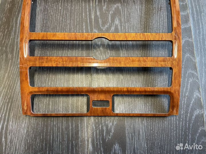 Рамка магнитолы VW Phaeton