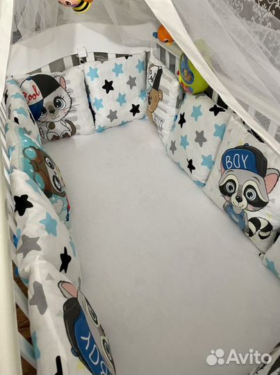 Подушки-бортики в детскую кроватку новые