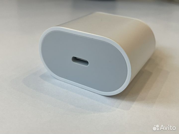 Блок адаптер iPhone 20 w